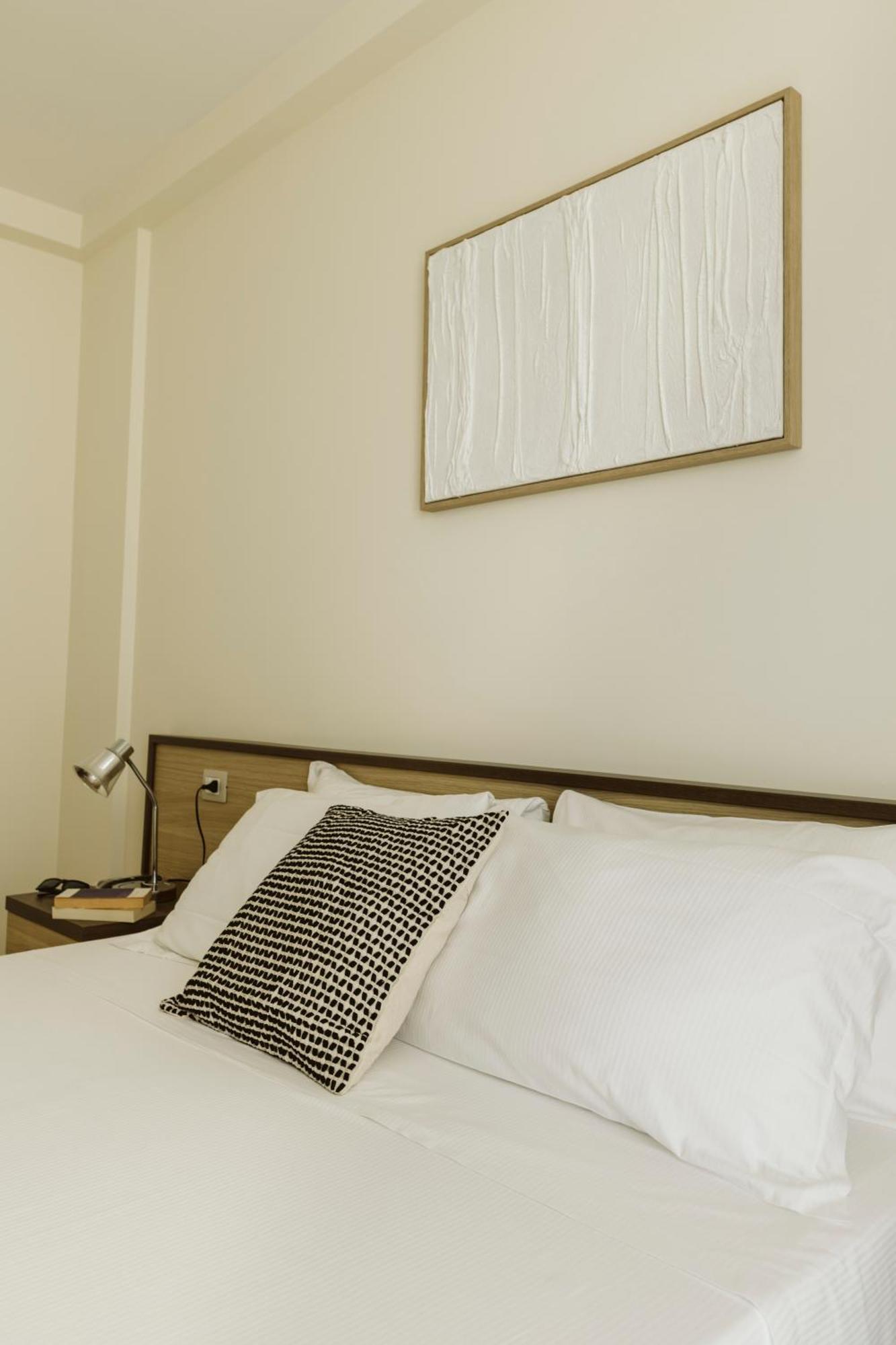Residenze Roscioli Aparthotel Roseto Degli Abruzzi Exteriör bild