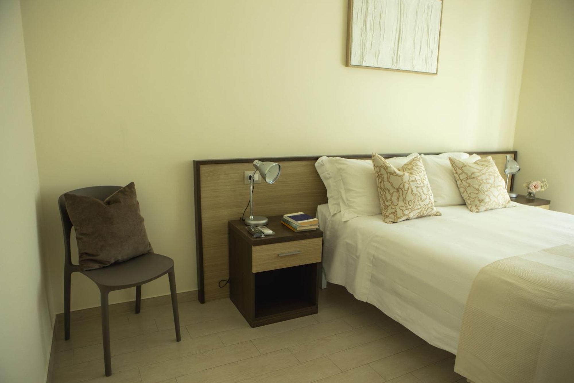Residenze Roscioli Aparthotel Roseto Degli Abruzzi Exteriör bild